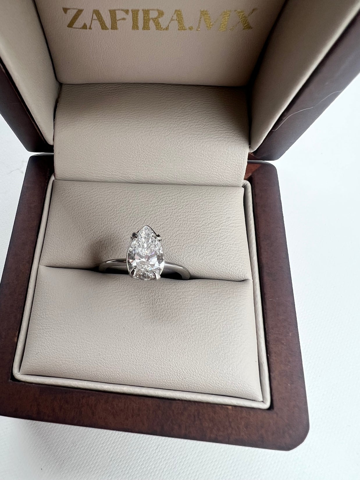 Anillo de Compromiso 1.5ct PERA Solitario - Anillo de Compromiso en Oro (10k, 14k, 18k) o Plata 0.925 y Diamante Lab-Grown o Moissanita