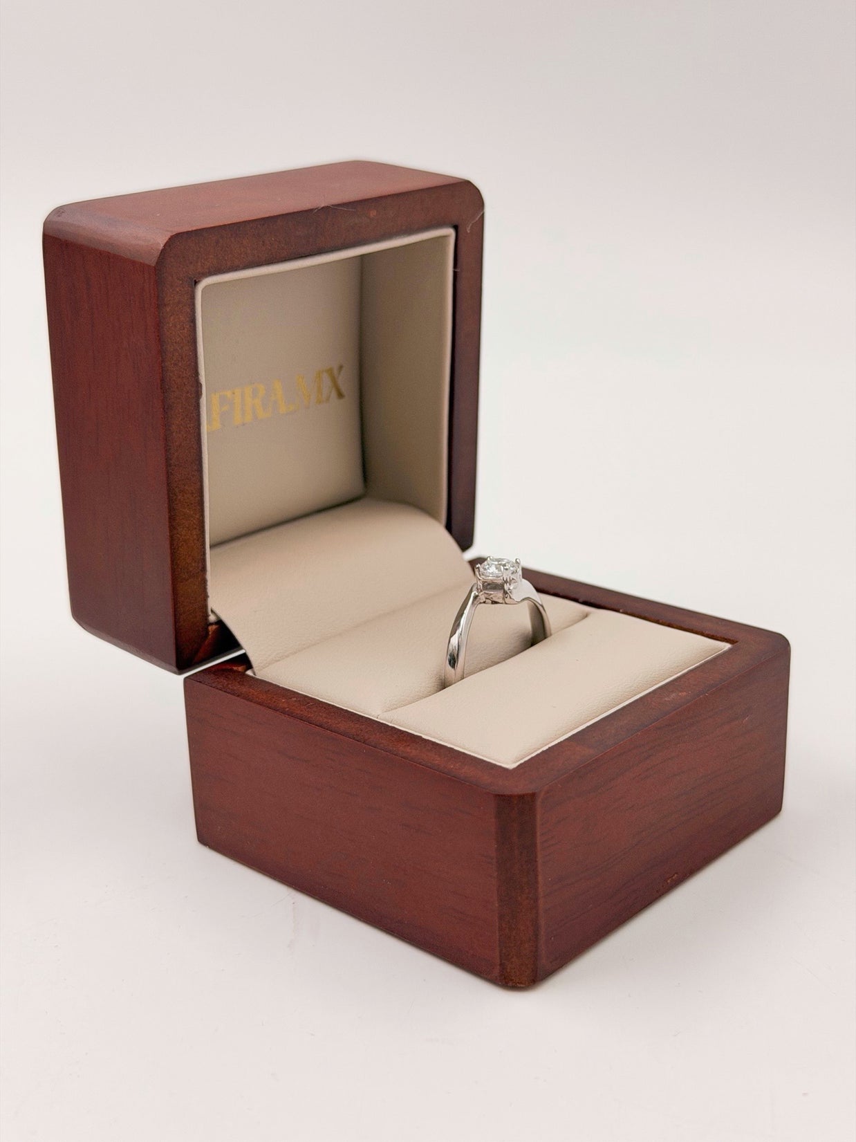 Anillo de Compromiso 1.0ct Corte REDONDO Eternity- Anillo de Compromiso en Oro (10k, 14k, 18k) o Plata y Diamante Lab-Grown o Moissanita