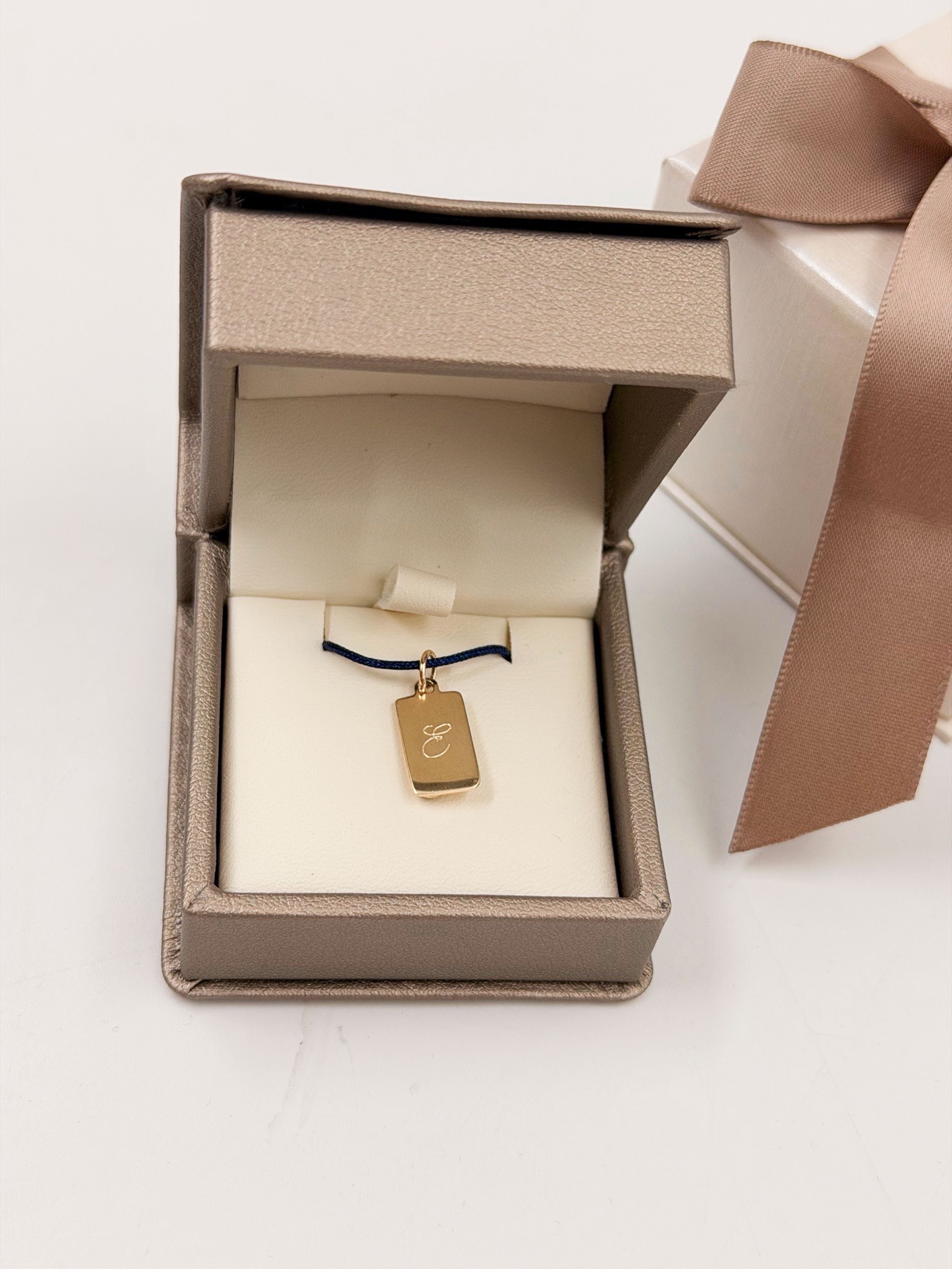 Collar Family Tag 2 Piedras (Placa Personalizable) - Joyería Personalizada en Oro (10k, 14k, 18k) o Plata 0.925