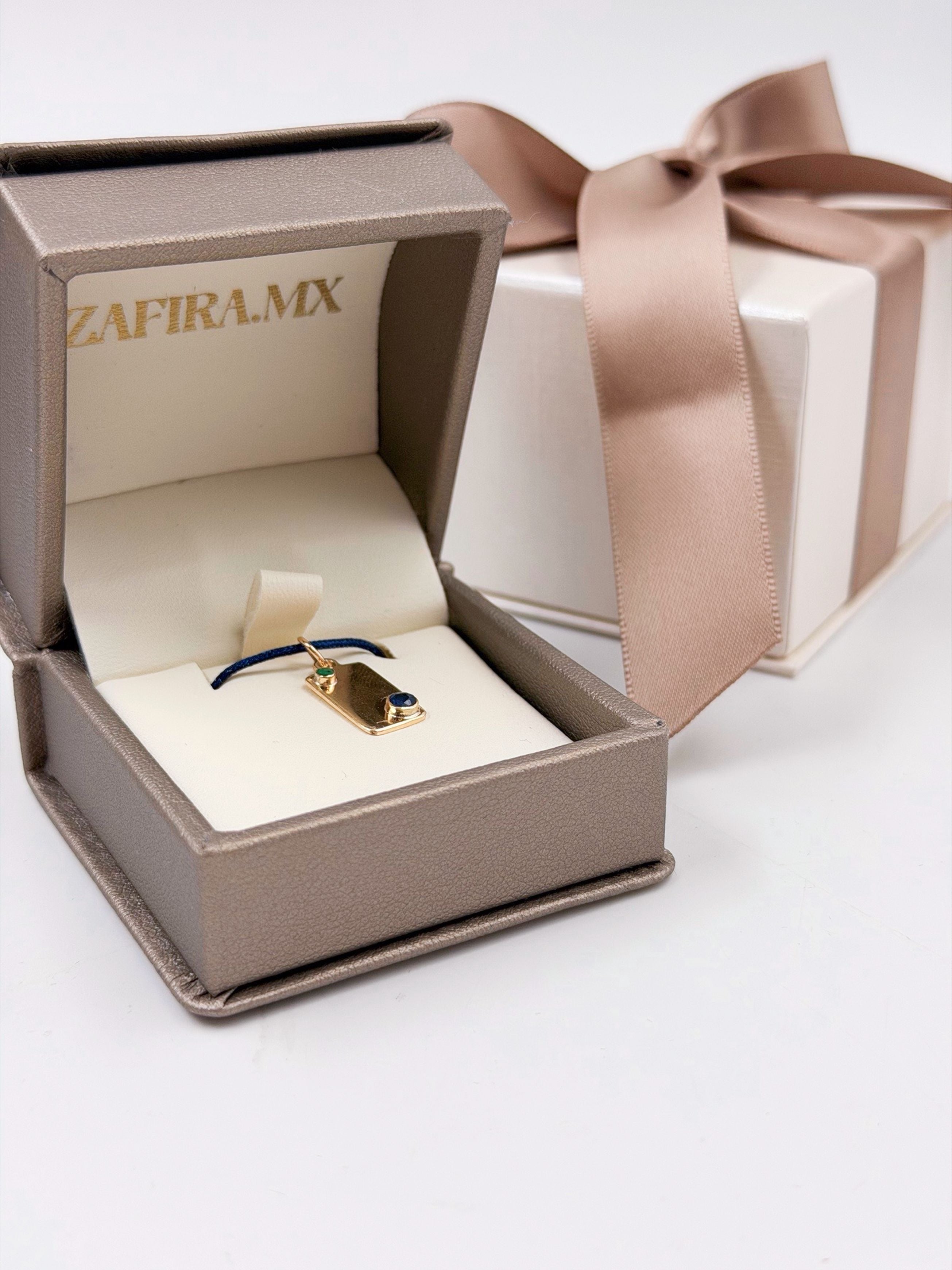 Collar Family Tag 2 Piedras (Placa Personalizable) - Joyería Personalizada en Oro (10k, 14k, 18k) o Plata 0.925