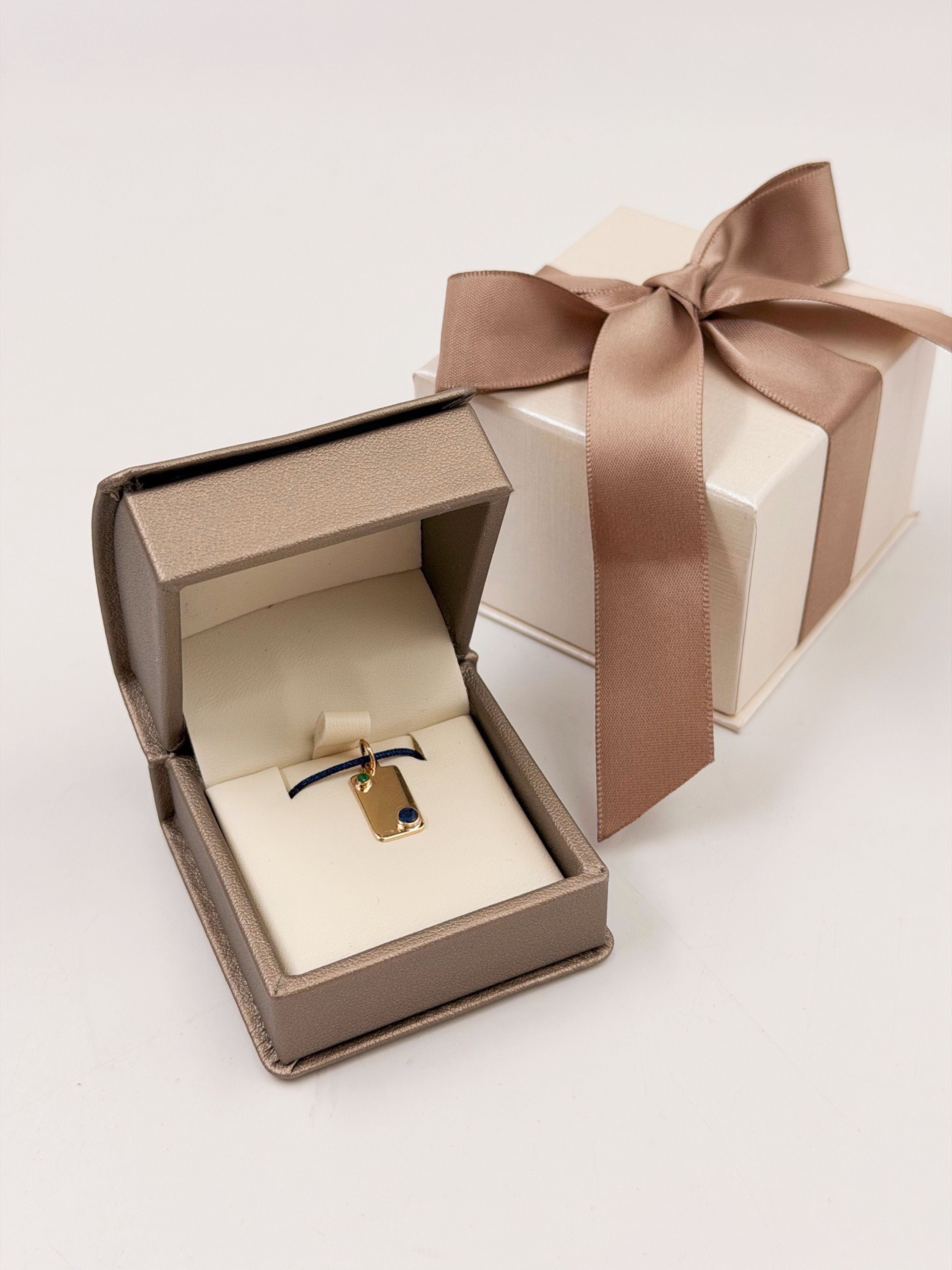 Collar Family Tag 2 Piedras (Placa Personalizable) - Joyería Personalizada en Oro (10k, 14k, 18k) o Plata 0.925