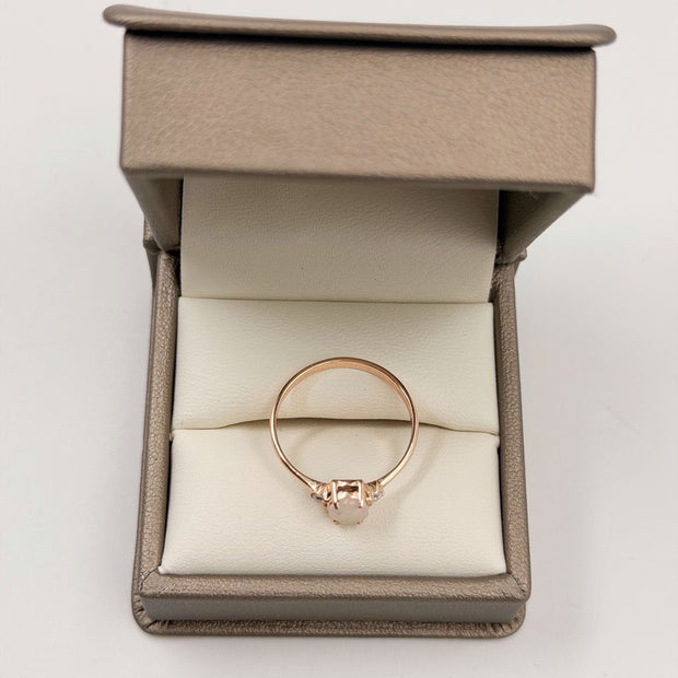 Anillo Ópalo con Moissanitas laterales - Joyería Fina en Oro Sólido (10k, 14k, 18k) o plata 0.925