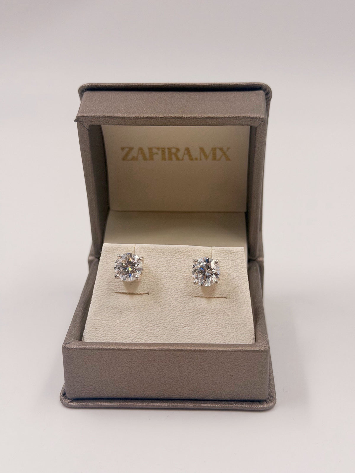 Arete Redondo 1.5ct - Total 3.0ct
