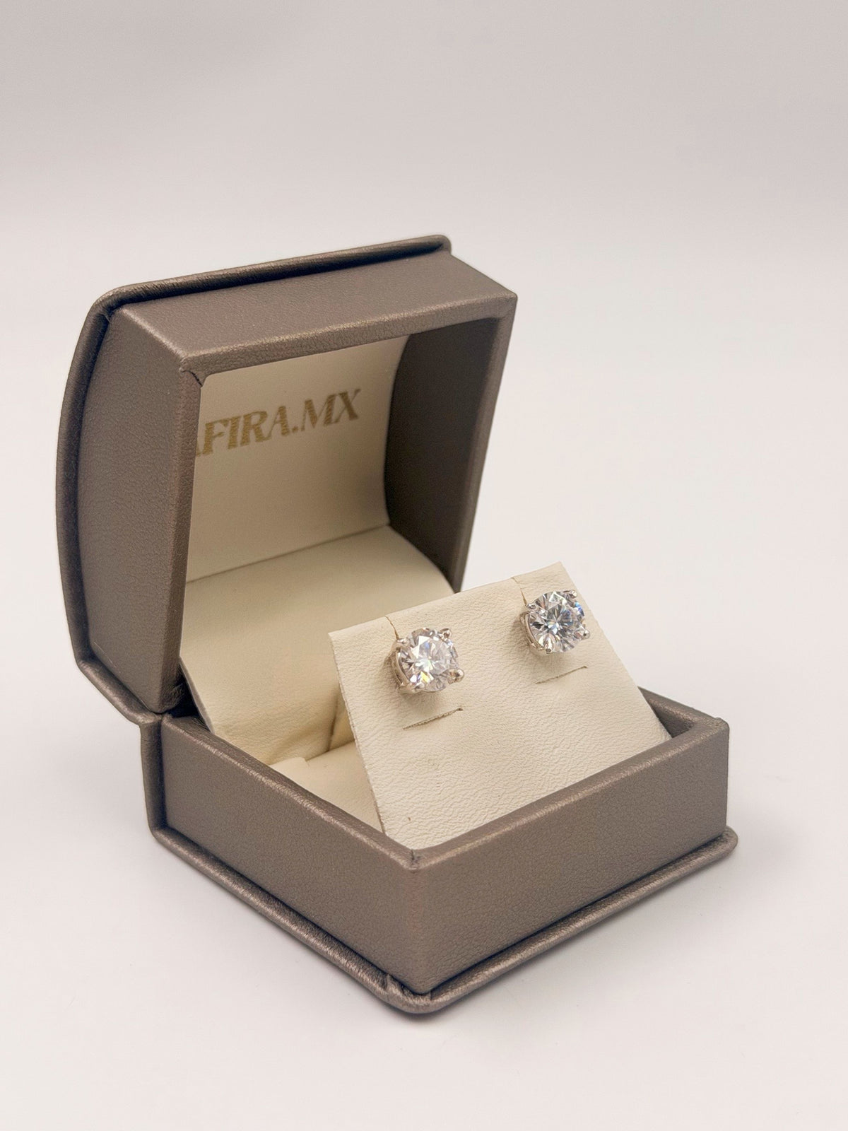 Arete Redondo 1.5ct - Total 3.0ct