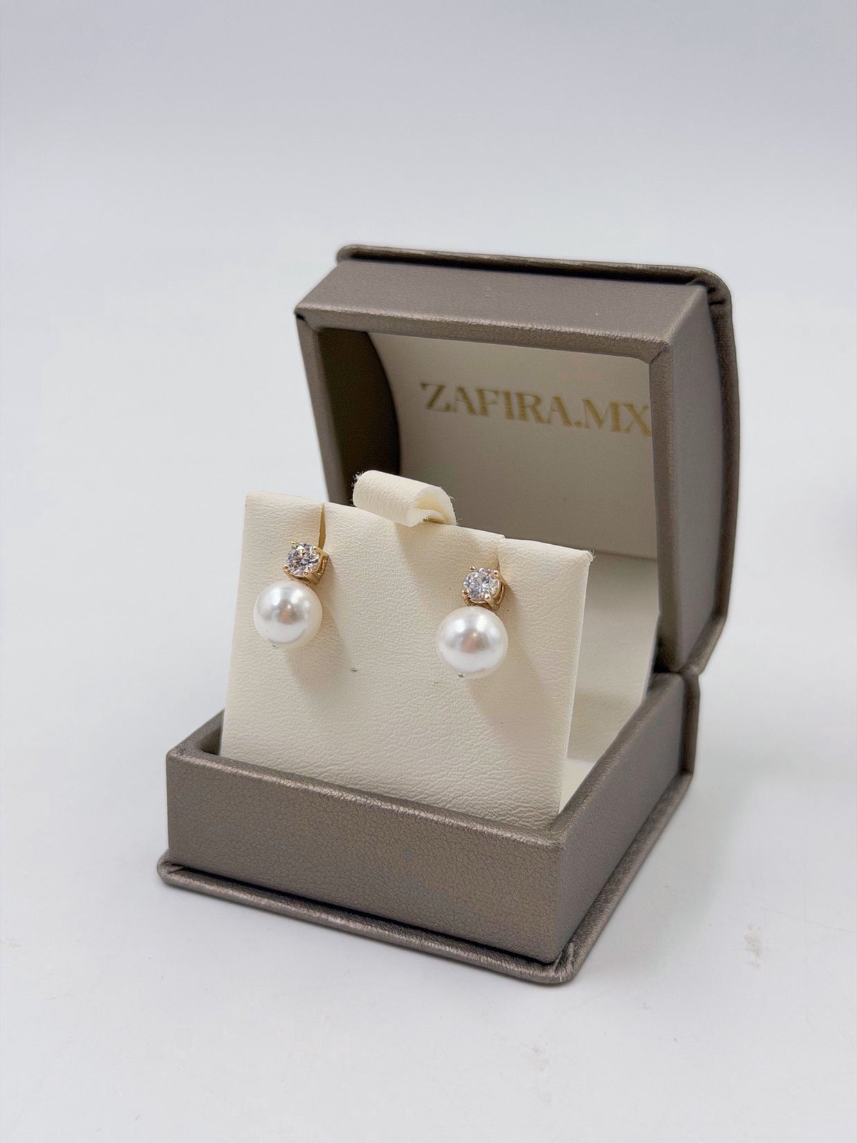 Arete perla con brillantes - Aretes de Oro (10k, 14k y 18k) y Plata 0.925