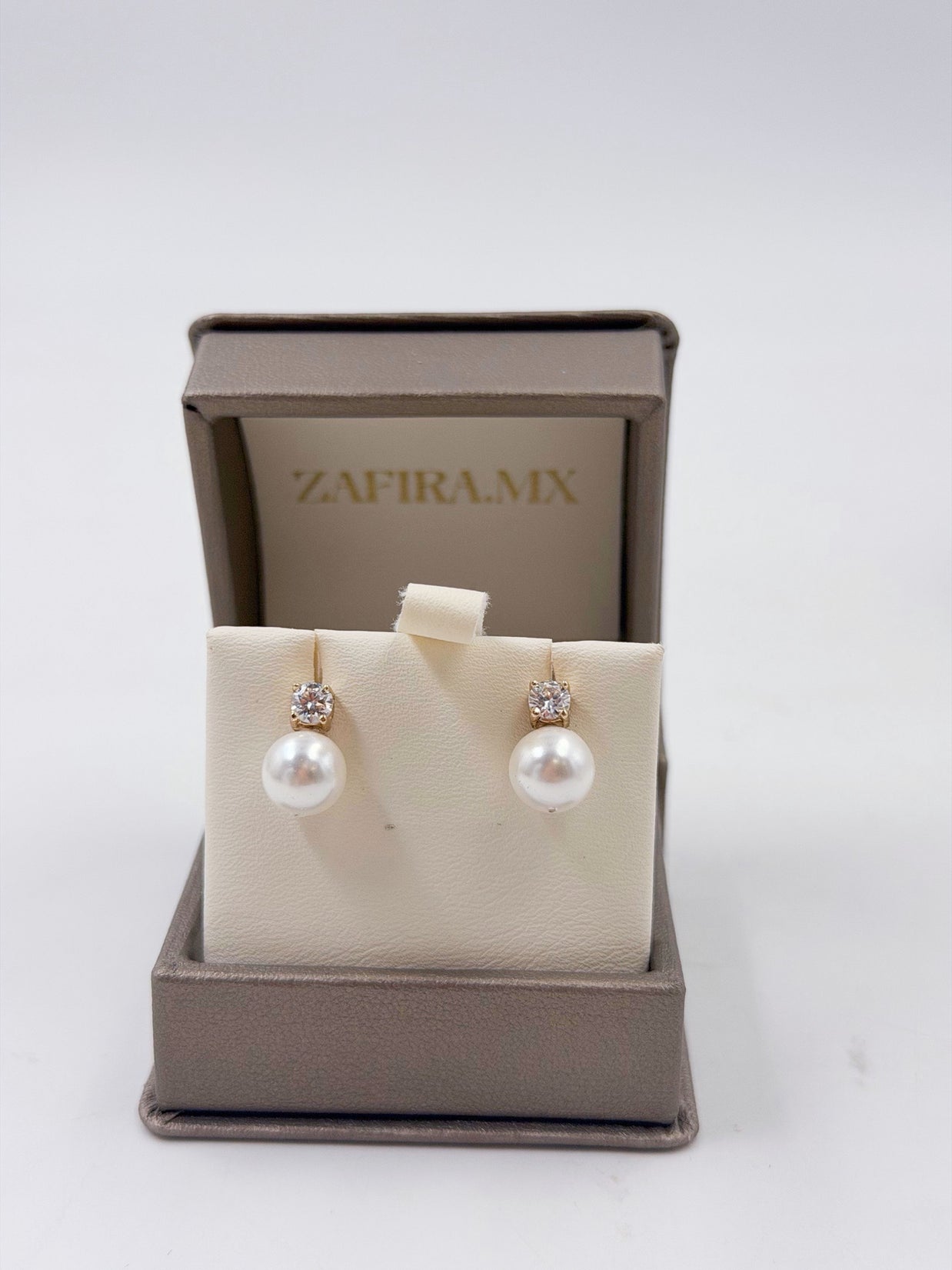 Arete perla con brillantes - Aretes de Oro (10k, 14k y 18k) y Plata 0.925
