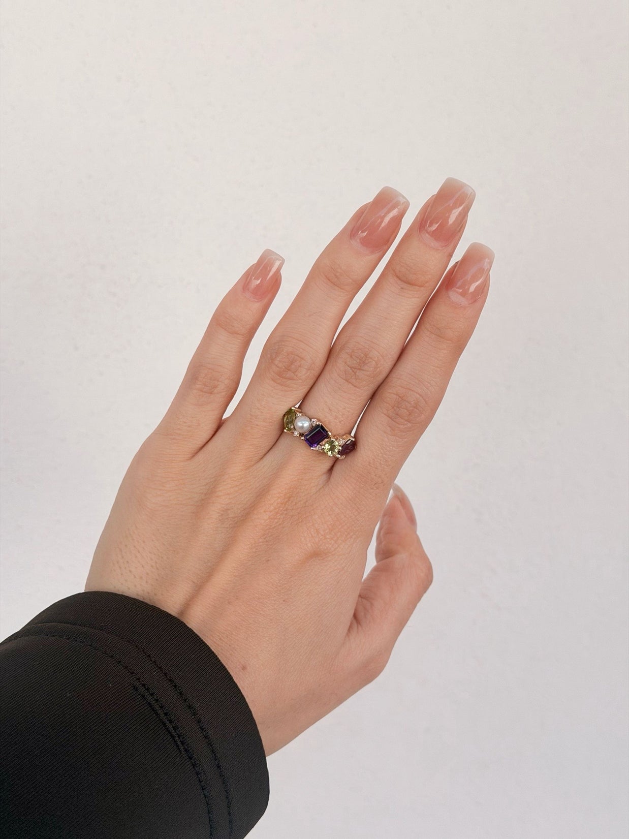 Family Ring 5 piedras Diseño 2 - Anillo Familiar de Oro (10k, 14k, 18k) y Piedras de Nacimiento