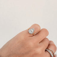 Pinky Ring Gala 1.0ct Corte Pera con Halo - Joyería Fina en Oro Sólido (10k, 14k, 18k) o plata 0.925