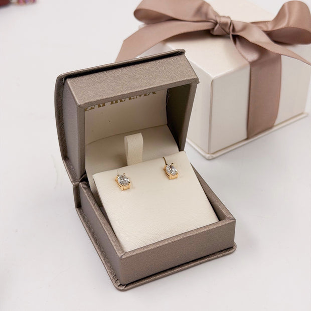 Arete Oval 0.5ct - Aretes de Oro (10k, 14k, 18k) y Piedras Preciosas