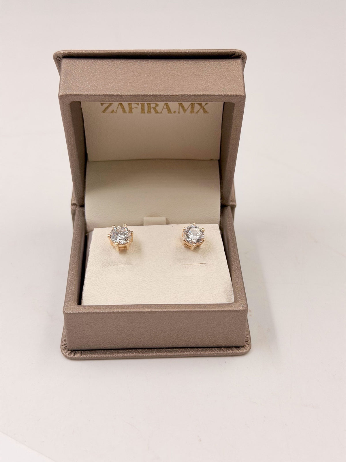 Arete Redondo 1.0ct - Total 2.0ct