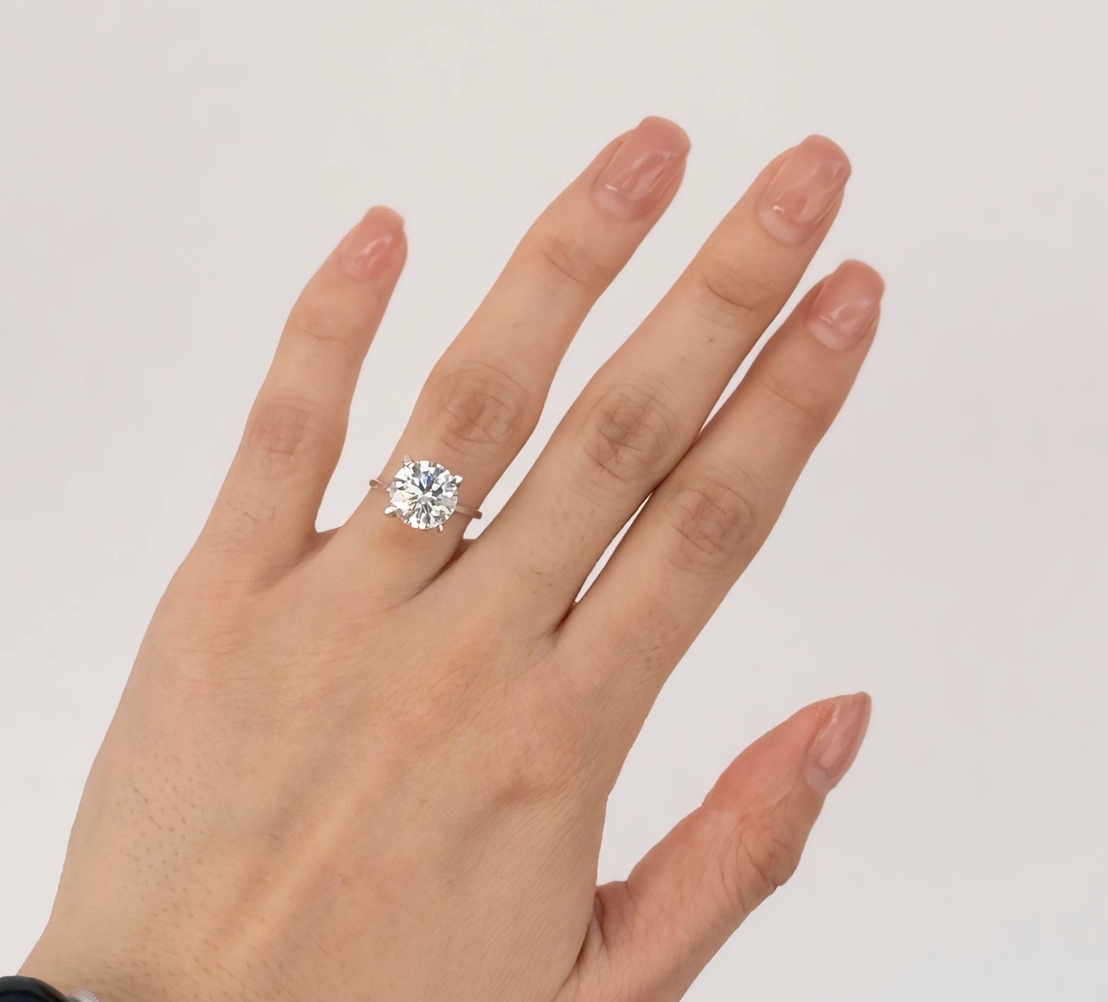 Anillo de Compromiso Brisa 3.0ct Corte REDONDO solitario 4 prongs - Anillo de Compromiso en Oro (10k, 14k, 18k) o Plata 0.925 y Diamante Lab-Grown o Moissanita