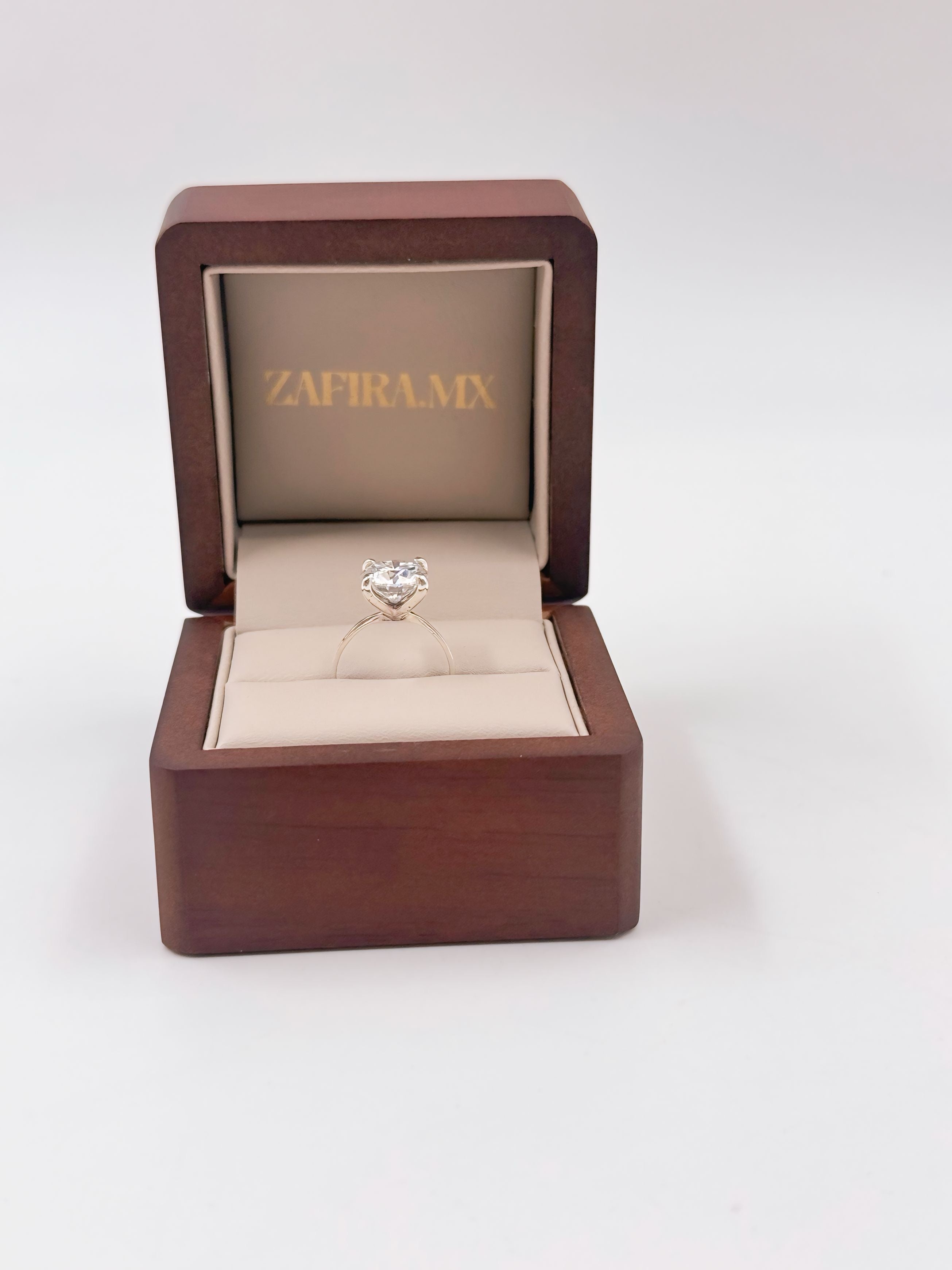 Anillo de Compromiso Brisa 3.0ct Corte REDONDO solitario 4 prongs - Anillo de Compromiso en Oro (10k, 14k, 18k) o Plata 0.925 y Diamante Lab-Grown o Moissanita