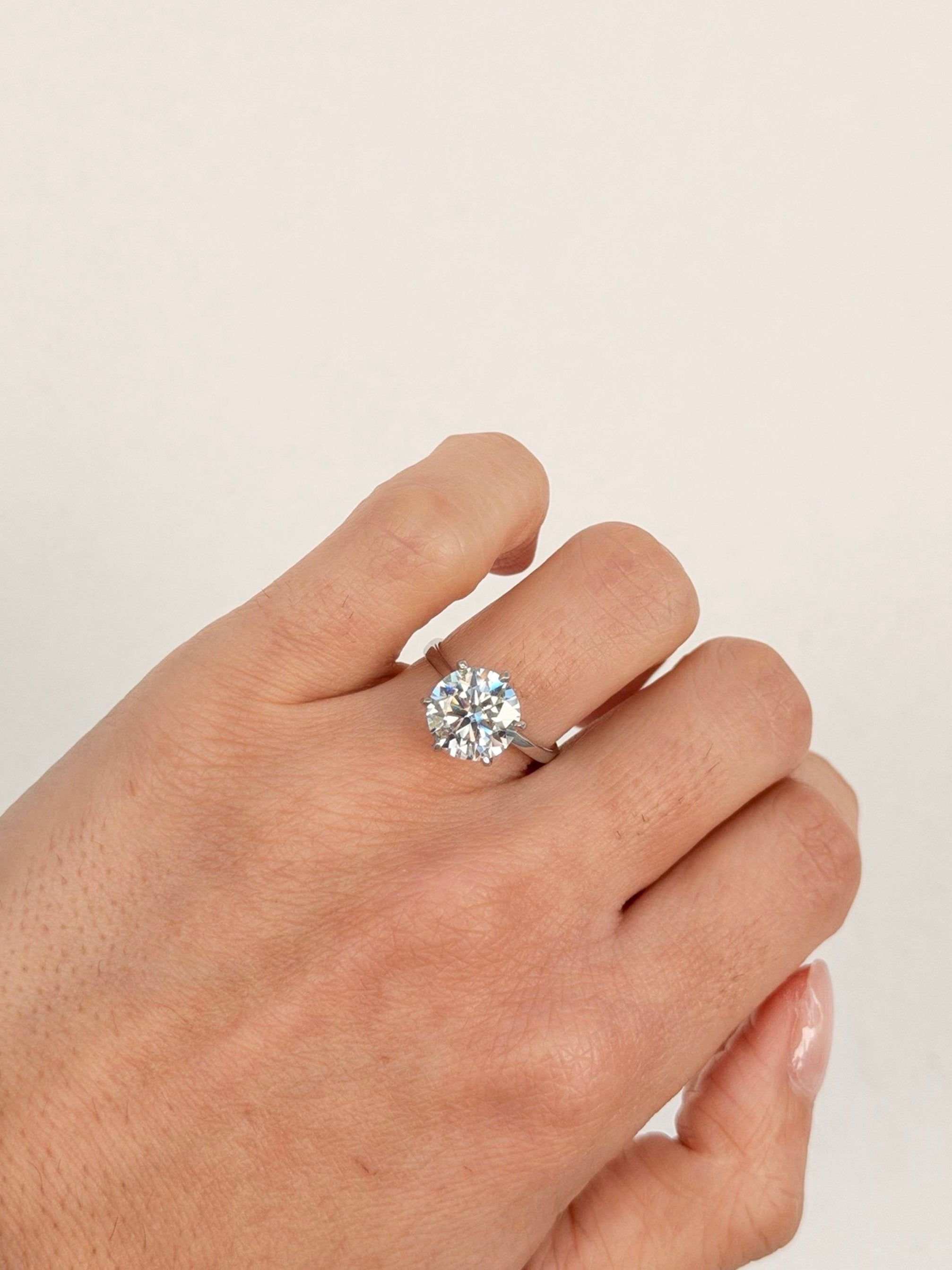 Anillo de Compromiso 3.0ct Corte REDONDO Solitario 6 prongs - Anillo de Compromiso en Oro (10k, 14k, 18k) o Plata y Diamante Lab-Grown o Moissanita