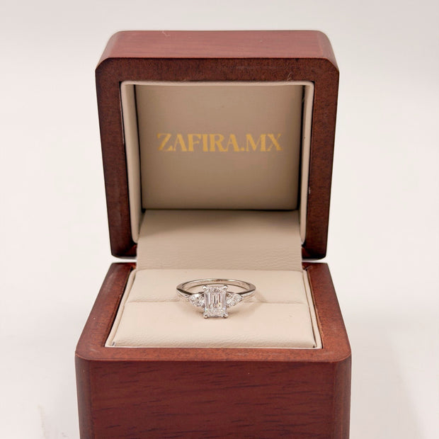 Anillo de Compromiso 1.0ct Corte ESMERALDA con Peras Laterales- Anillo de Compromiso en Oro (10k, 14k, 18k) o Plata 0.925 y Diamante Lab-Grown o Moissanita