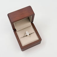 Anillo de Compromiso 2.5ct Corte MARQUISE con media churumbela (Pavé) - Anillo de Compromiso en Oro (10k, 14k, 18k) o Plata 0.925 y Diamante Lab-Grown o Moissanita