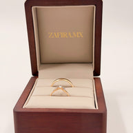 Anillos de boda Corona Princesa Incrustaciones Moissanita - Argolla de Matrimonio en Oro Sólido (10k, 14k, 18k) o Plata