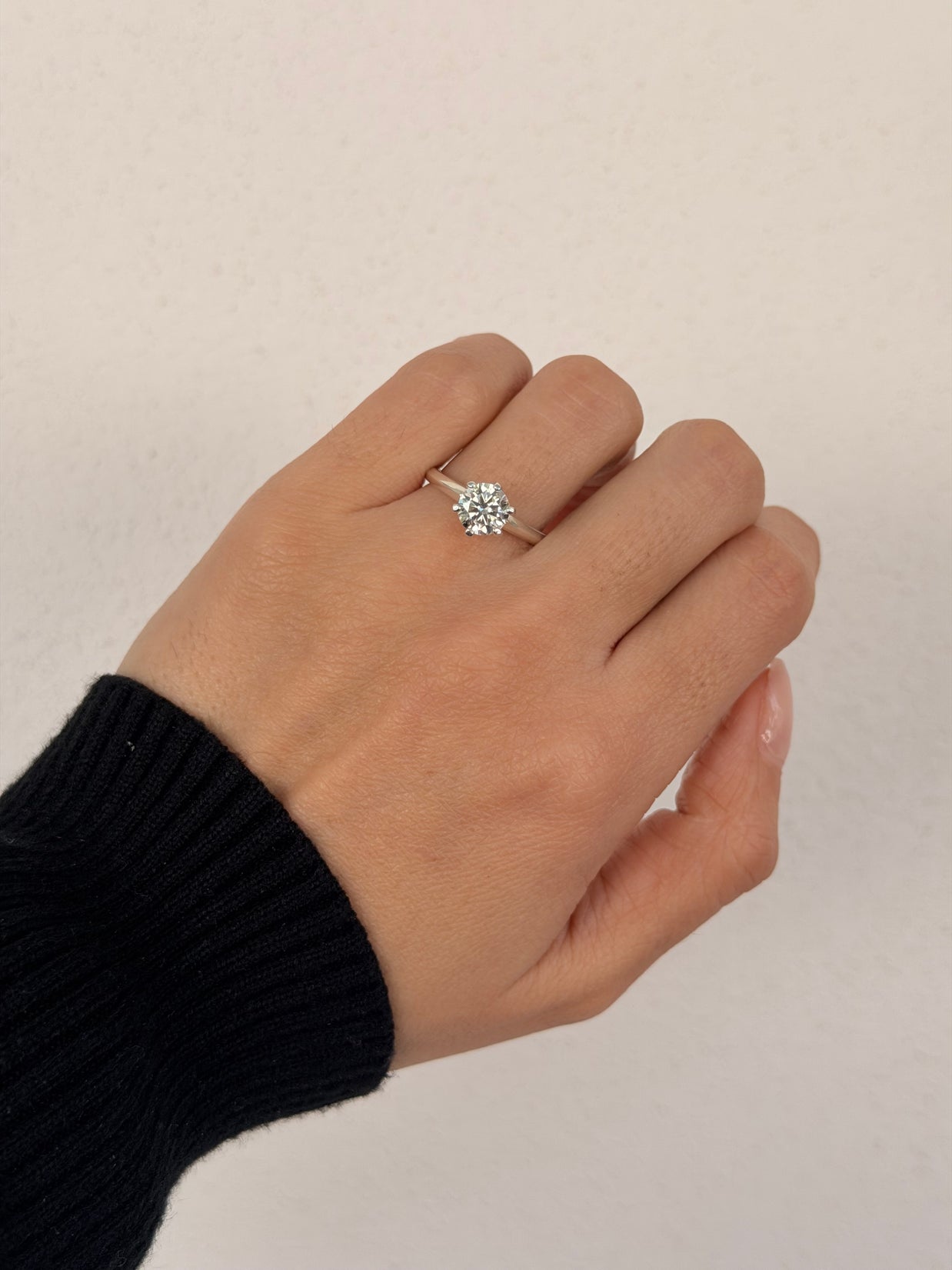 Anillo de Compromiso 1.0ct Corte REDONDO Solitario 6 prongs - Anillo de Compromiso en Oro (10k, 14k, 18k) o Plata y Diamante Lab-Grown o Moissanita