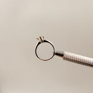 Anillo de Compromiso 1.0ct Corte REDONDO Solitario 6 prongs - Anillo de Compromiso en Oro (10k, 14k, 18k) o Plata y Diamante Lab-Grown o Moissanita