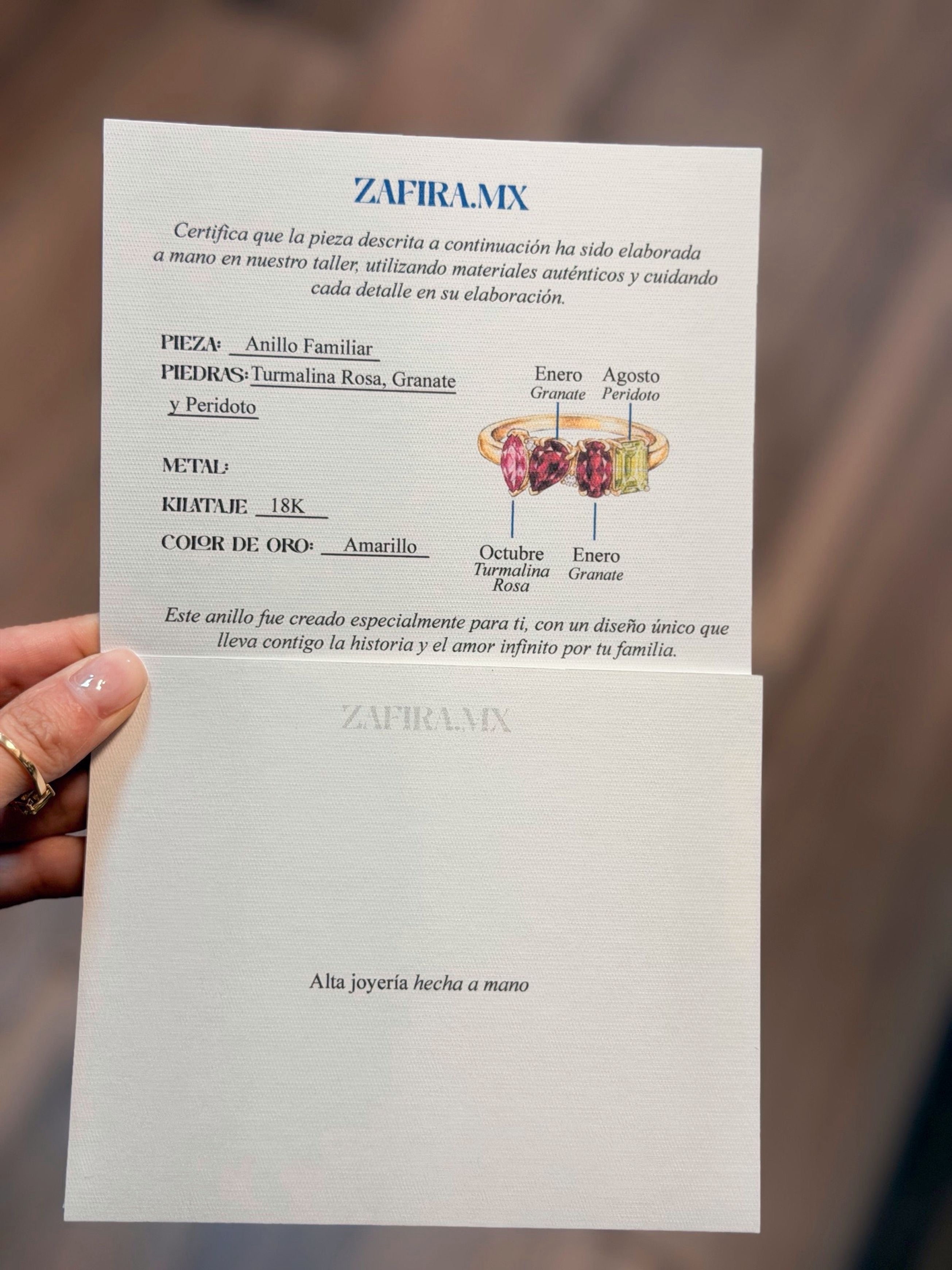 Family Ring 4 piedras Diseño 8 - Anillo Familiar de Oro (10k, 14k, 18k) o Plata 0.925 y Piedras de Nacimiento