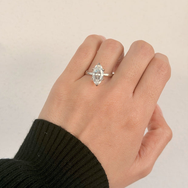 Anillo de Compromiso 2.5ct Corte MARQUISE solitario - Anillo de Compromiso en Oro (10k, 14k, 18k) o Plata 0.925 y Diamante Lab-Grown o Moissanita