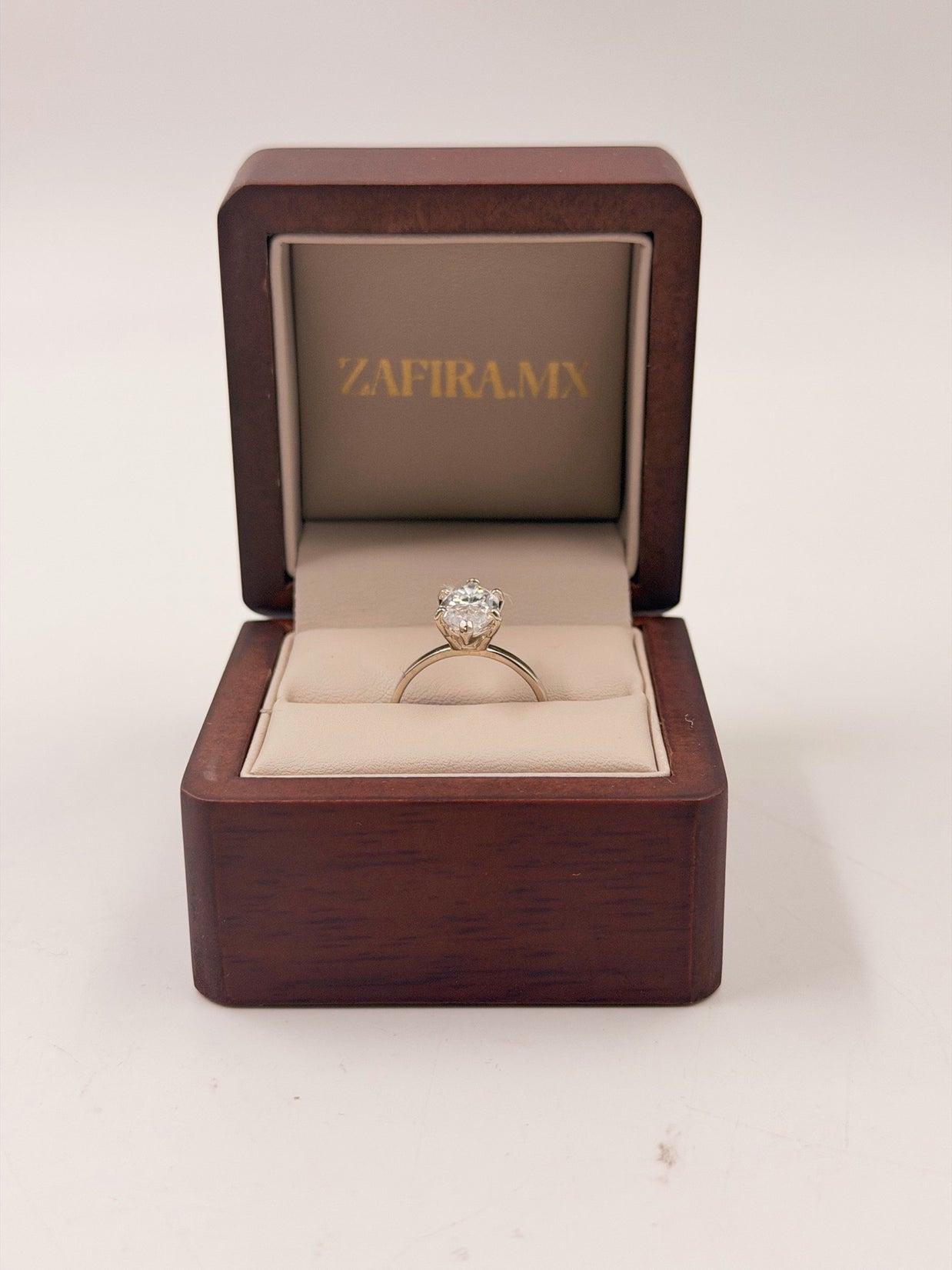 Anillo de Compromiso 2.5ct Corte MARQUISE solitario - Anillo de Compromiso en Oro (10k, 14k, 18k) o Plata 0.925 y Diamante Lab-Grown o Moissanita