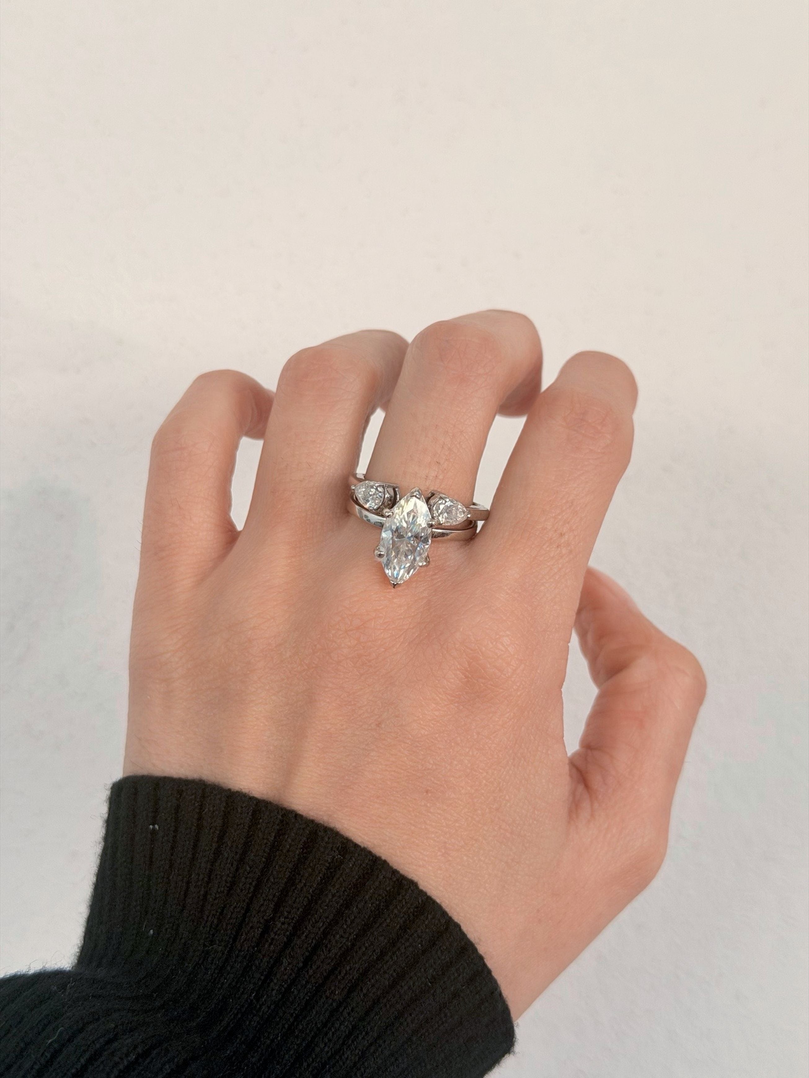 Anillo de Compromiso 2.5ct Corte MARQUISE solitario - Anillo de Compromiso en Oro (10k, 14k, 18k) o Plata 0.925 y Diamante Lab-Grown o Moissanita