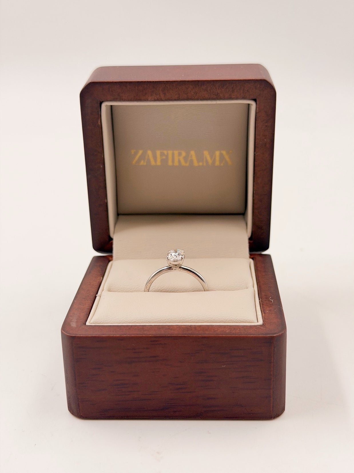 Anillo de Compromiso 1.0ct Oval Solitario - Anillo de Compromiso en Oro (10k, 14k, 18k) o Plata 0.925 y Diamante Lab-Grown o Moissanita