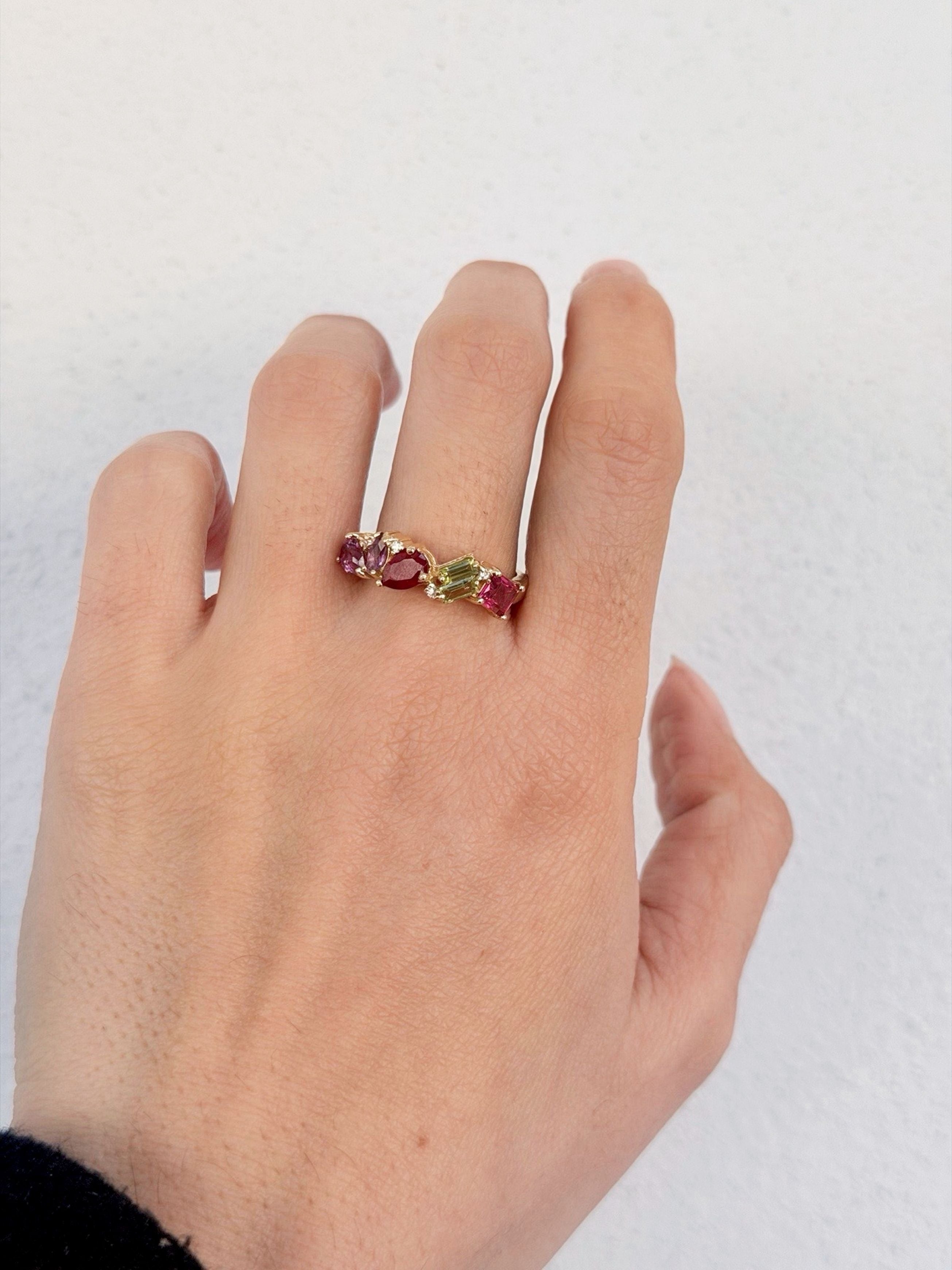 Family Ring 6 piedras Diseño 1 - Anillo Familiar de Oro (10k, 14k, 18k) y Piedras de Nacimiento