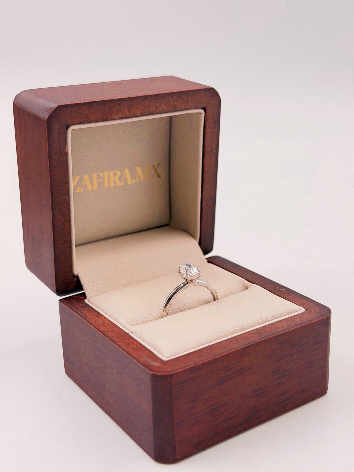 Anillo de Compromiso 1.0ct Oval Solitario - Anillo de Compromiso en Oro (10k, 14k, 18k) o Plata 0.925 y Diamante Lab-Grown o Moissanita