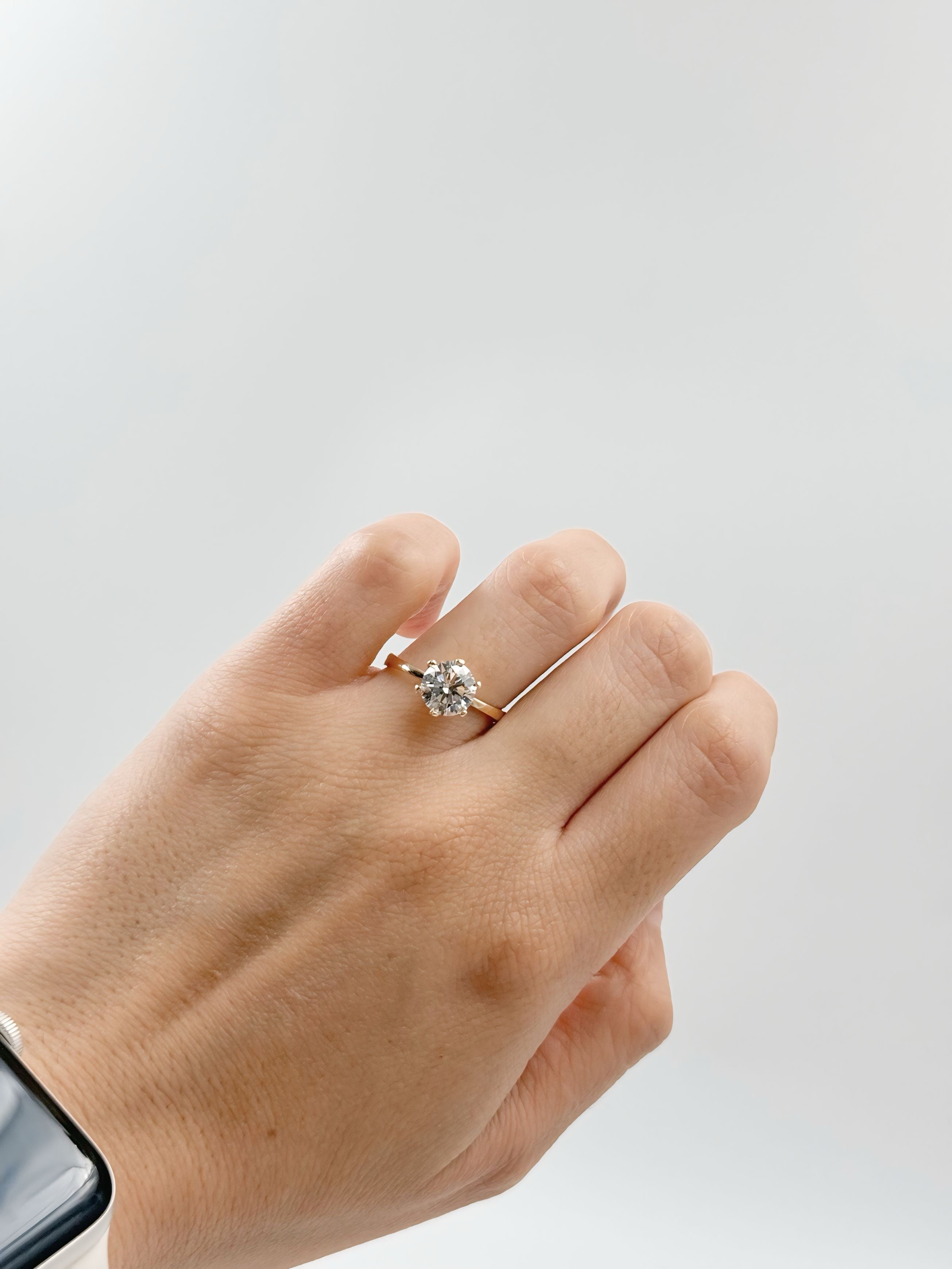 Anillo de Compromiso 1.5ct Corte REDONDO Solitario 6 prongs