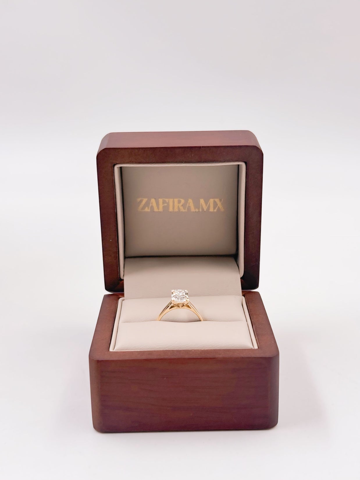 Anillo de Compromiso 1.5ct Corte RADIANTE Solitario- Anillo de Compromiso en Oro (10k, 14k, 18k) o Plata 0.925 y Diamante Lab-Grown o Moissanita