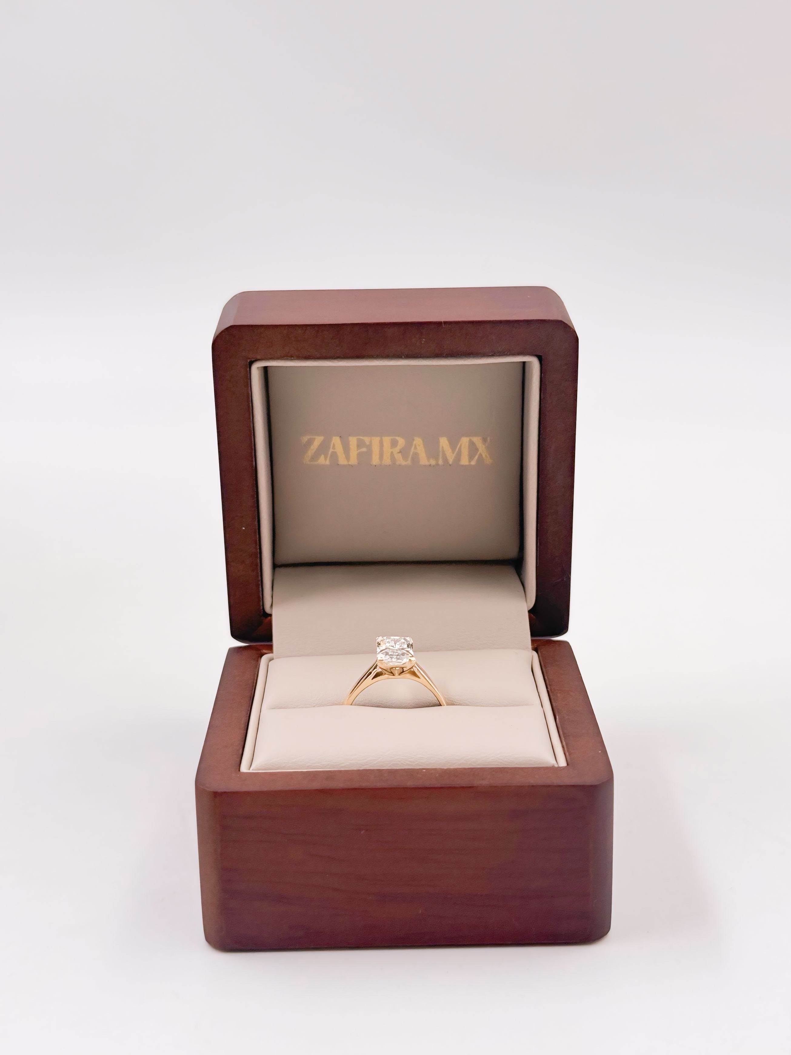 Anillo de Compromiso 1.5ct Corte RADIANTE Solitario- Anillo de Compromiso en Oro (10k, 14k, 18k) o Plata 0.925 y Diamante Lab-Grown o Moissanita