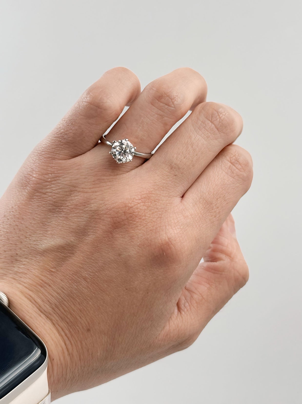 Anillo de Compromiso 1.5ct Corte REDONDO Solitario 6 prongs