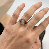 Argolla Corona con incrustaciones Moissanita - Oro solido (10k, 14k, 18k)