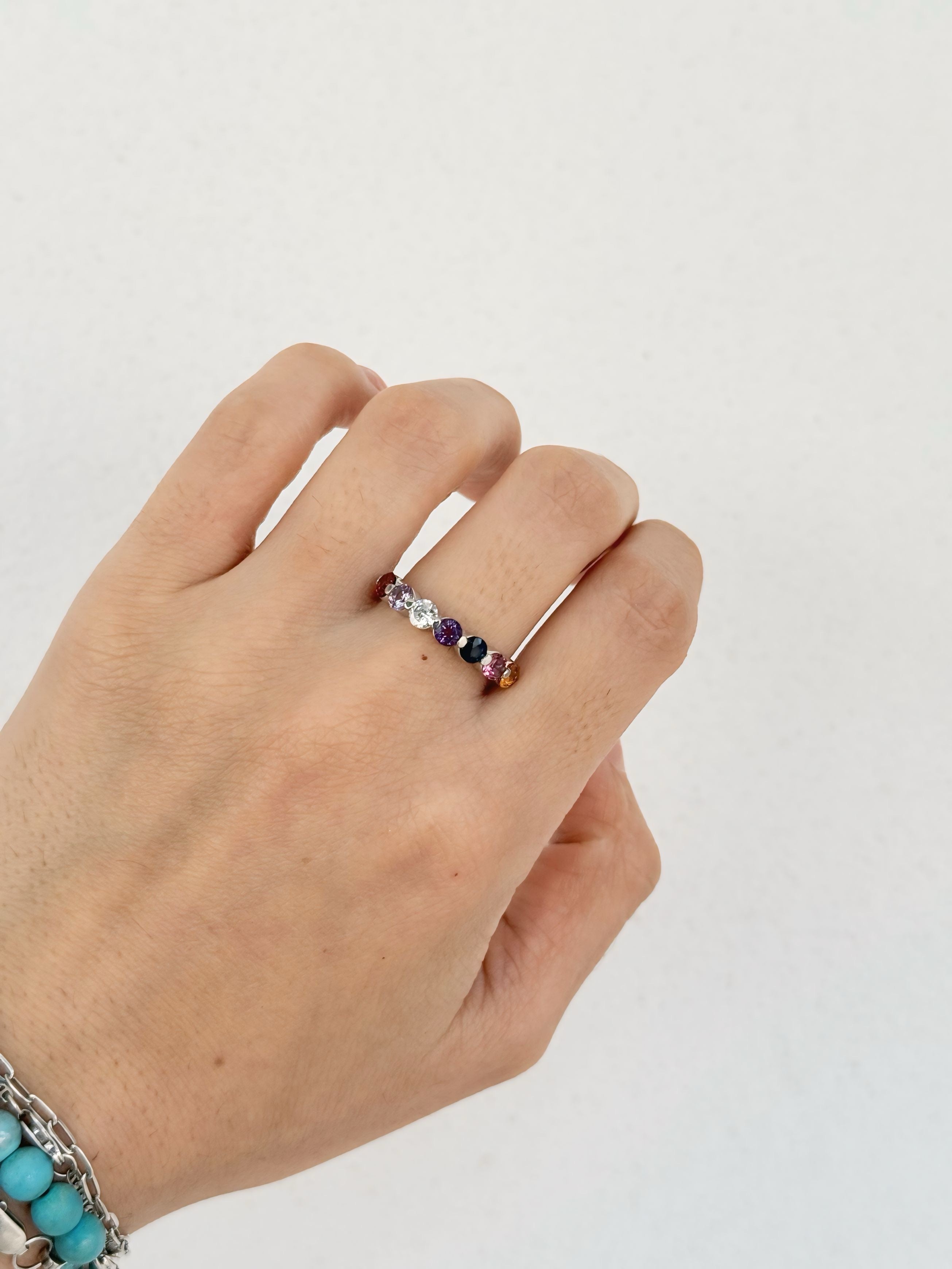 Anillo familiar simétrico - Anillo Familiar de Oro (10k, 14k, 18k) y Piedras de Nacimiento