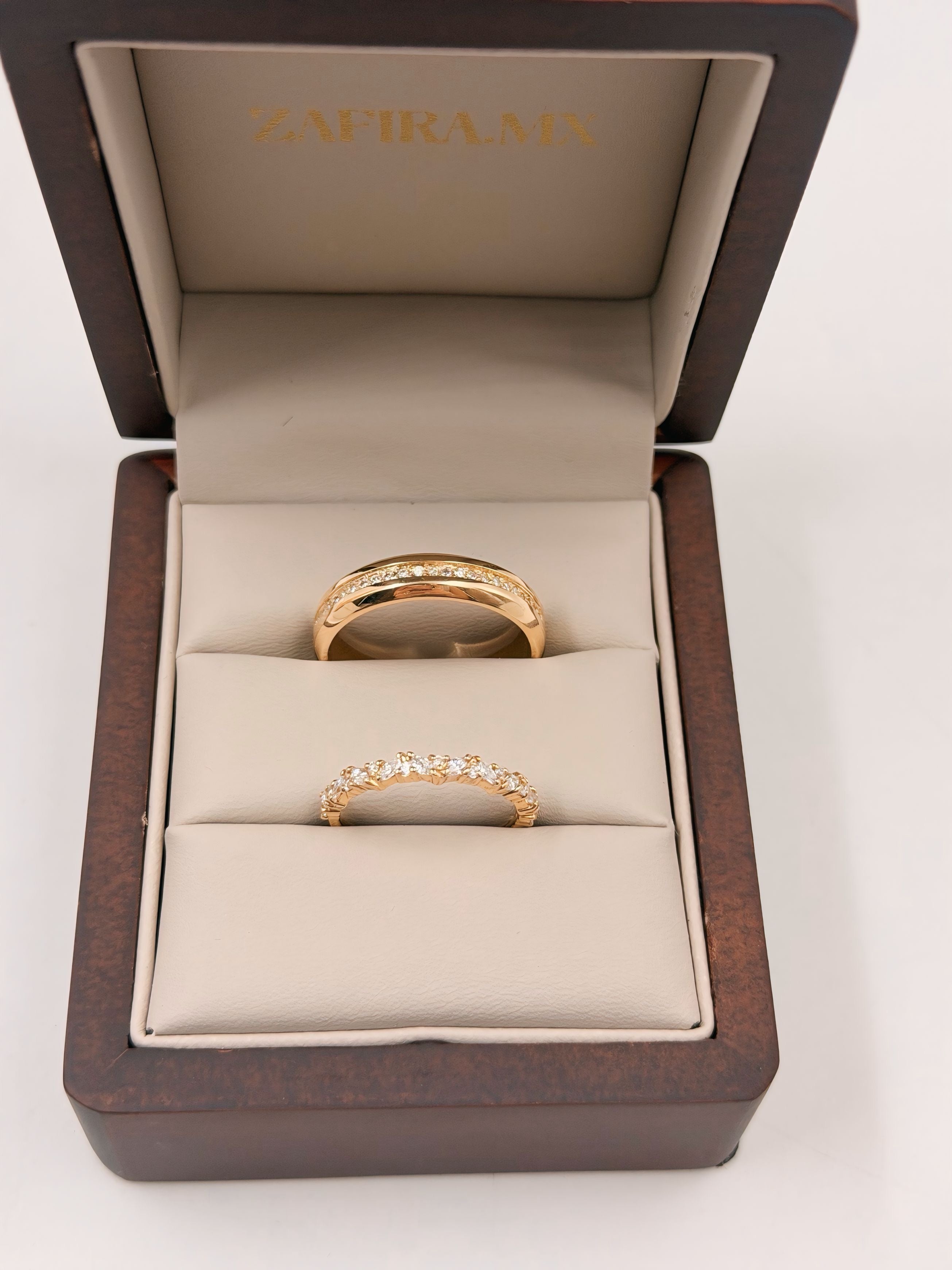 Argolla Nuria con Diamantes Lab-Grown - Oro Sólido (10k, 14k, 18k)