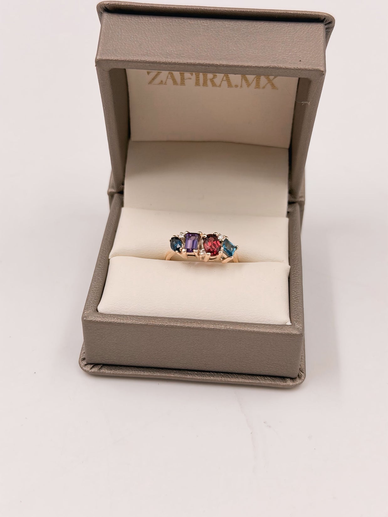 Family Ring Eternelle