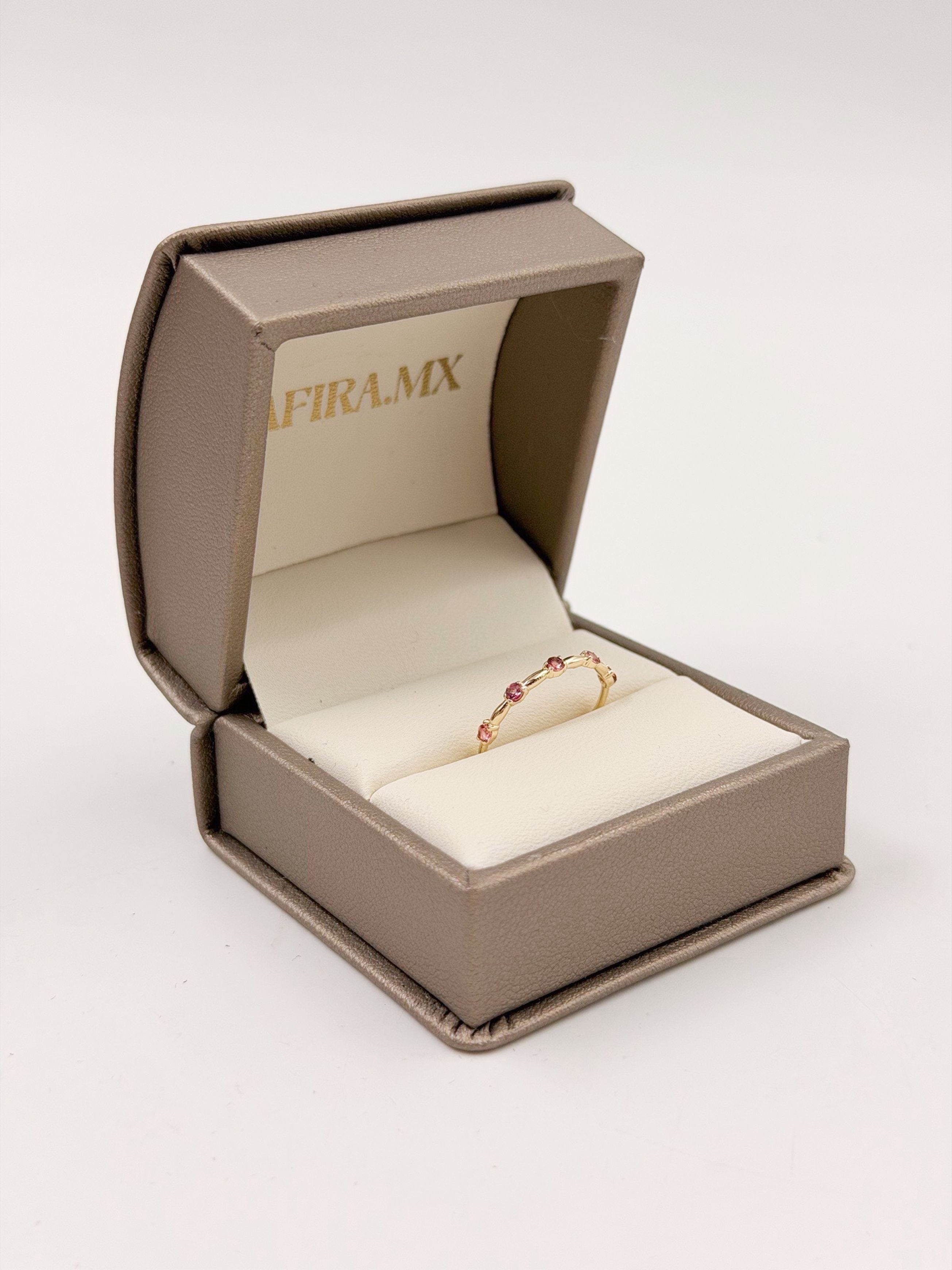 Family Ring Turmalina Rosa - Joyería Personalizada en Oro (10k, 14k, 18k) o Plata