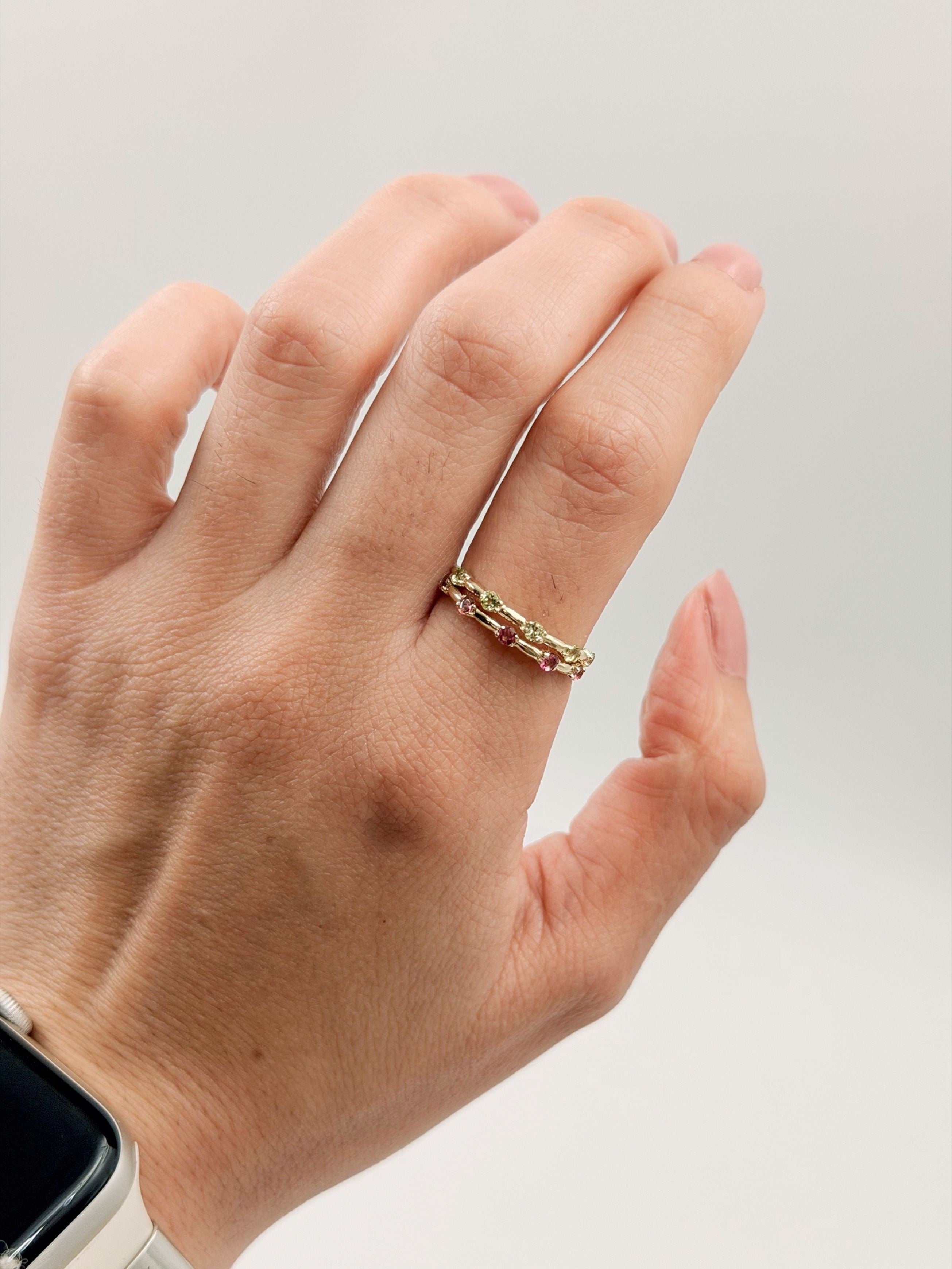 Family Ring Turmalina Rosa - Joyería Personalizada en Oro (10k, 14k, 18k) o Plata