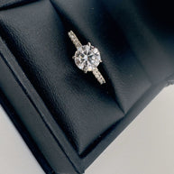 Anillo de Compromiso 1.0ct Corte REDONDO con media churumbela- Anillo de Compromiso en Oro (10k, 14k, 18k) o Plata 0.925 y Diamante Lab-Grown o Moissanita