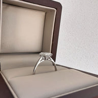 Anillo de Compromiso Aurora 1.0ct Corte ESMERALDA solitario - Anillo de Compromiso en Oro (10k, 14k, 18k) o plata 0.925 y Diamante Lab-Grown o Moissanita