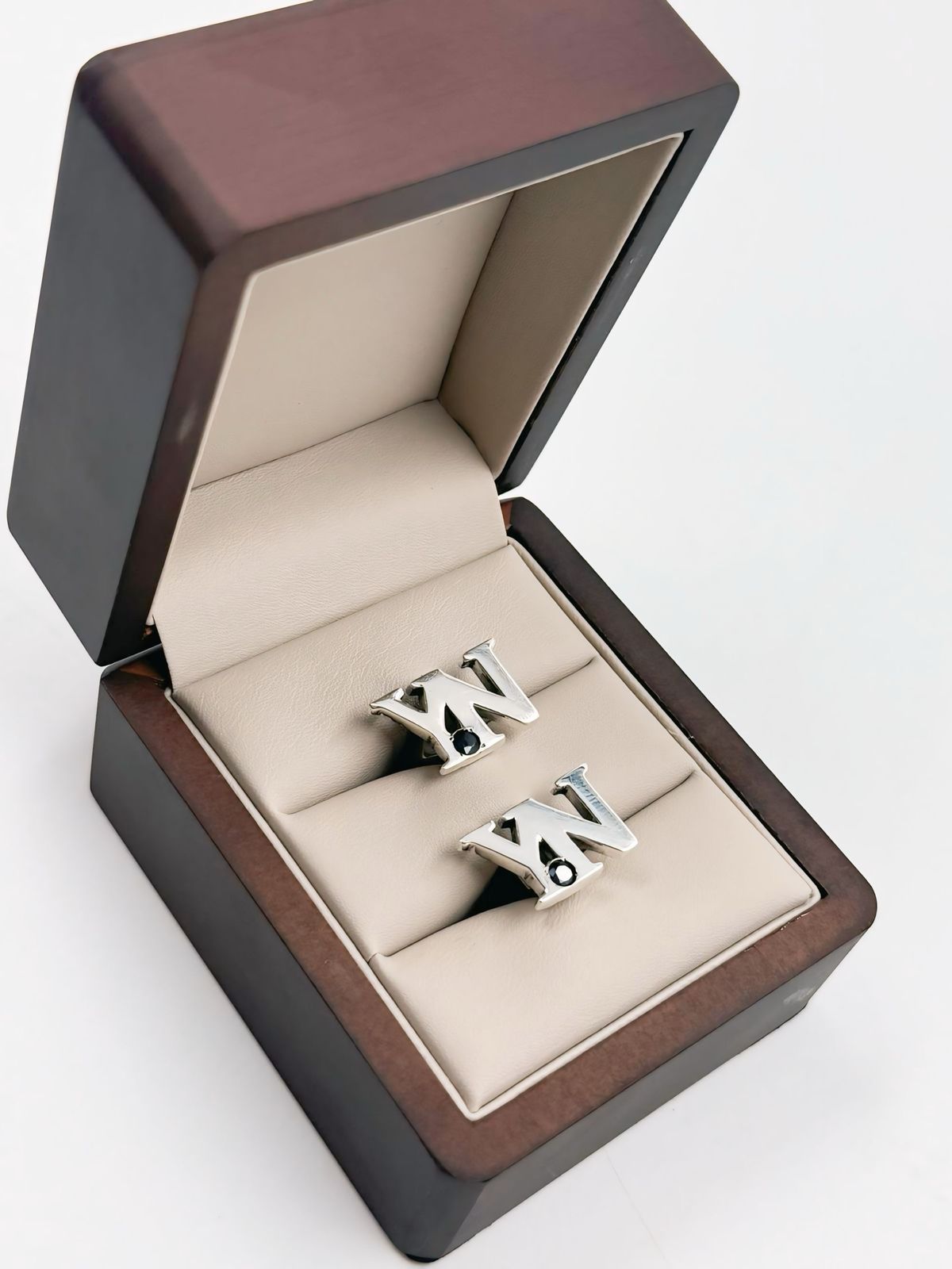 Mancuernillas Personalizadas con Iniciales y Piedra Semipreciosa - Plata .925 u Oro (10k, 14k, 18k)