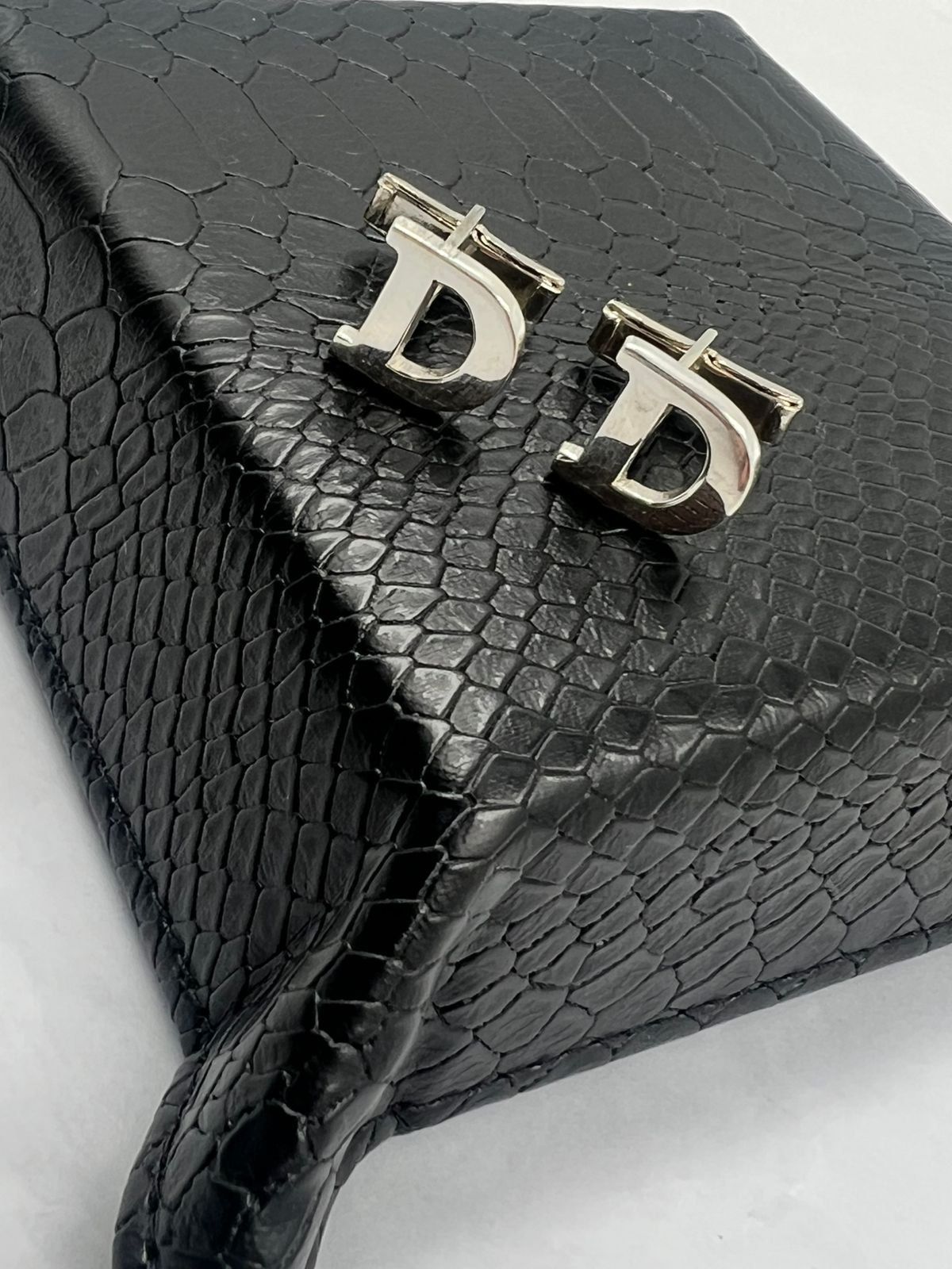 Mancuernillas Iniciales (Silueta) - Oro Sólido (10k, 14k, 18k) o Plata 0.925