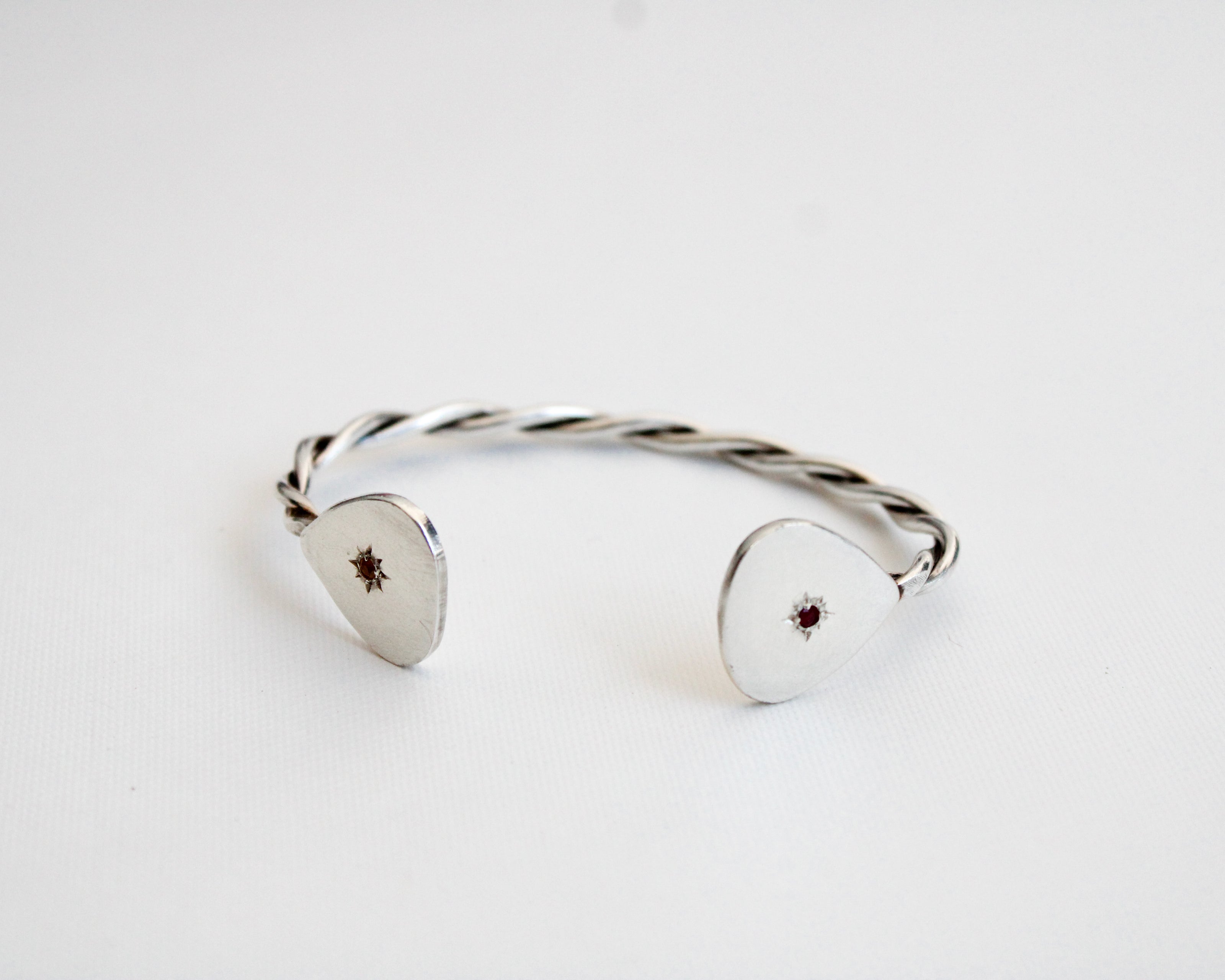 Mabroume - Joyería Personalizada en Oro (10k, 14k, 18k) o Plata