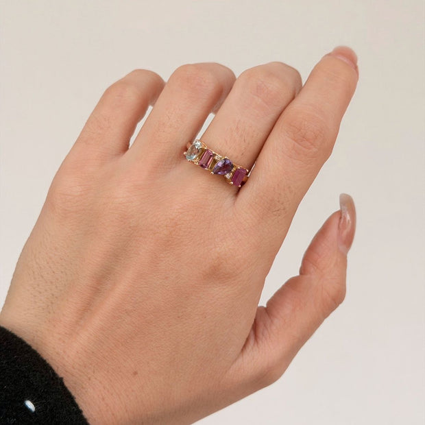 Family Ring 4 piedras Diseño 4 - Anillo Familiar de Oro (10k, 14k, 18k) o Plata 0.925 y Piedras de Nacimiento