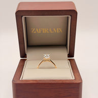 Anillo de Compromiso 1.5ct Oval Solitario brazo estilizado