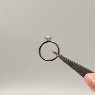 Anillo de Compromiso 1.5ct Oval Solitario brazo redondo