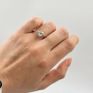 Anillo de Compromiso 1.0ct Corte CORAZÓN Solitario- Anillo de Compromiso en Oro (10k, 14k, 18k) o Plata 0.925 y Diamante Lab-Grown o Moissanita