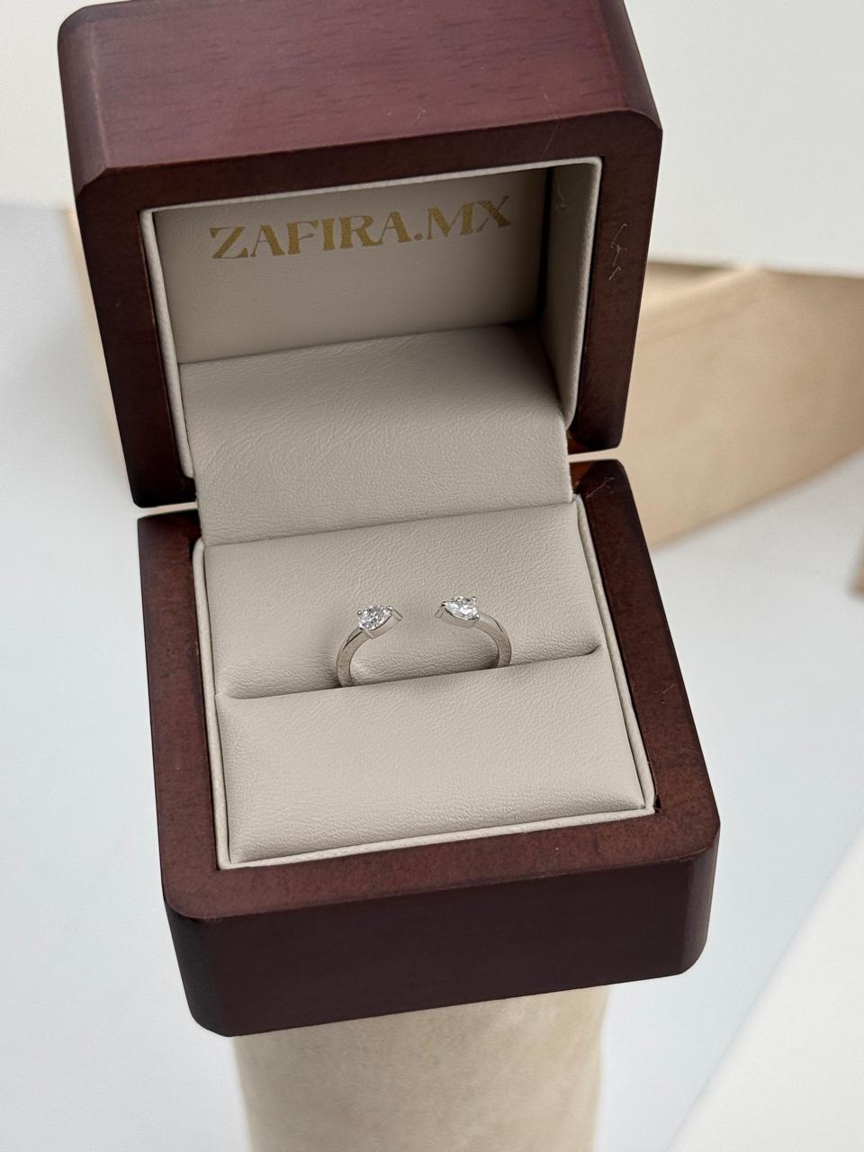 Anillo semi abierto de Apilamiento o Ring Wrap Corte Pera - Anillo de Compromiso en Oro (10k, 14k, 18k) y Diamante Lab-Grown